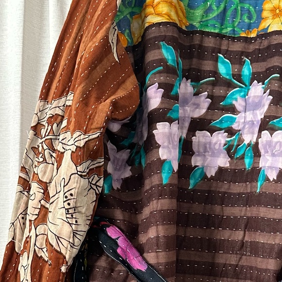 Kantha Bae Trench Robe - Picture 10 of 12